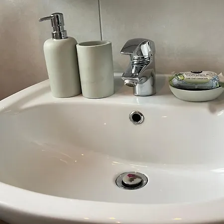 Ein Charmanter Zweifamilienhaus *