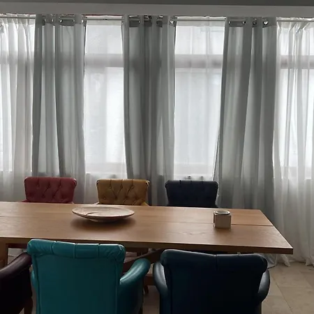 Ein Charmanter Zweifamilienhaus * Berlin