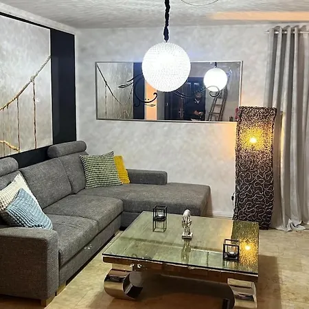 Apartment Ein Charmanter Zweifamilienhaus Berlin