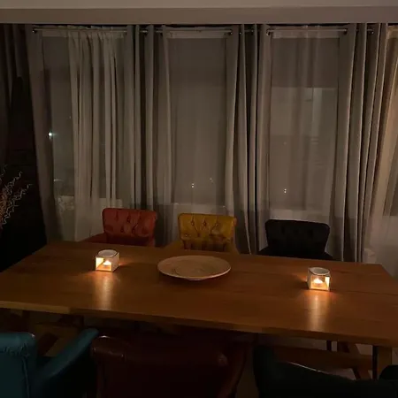 Apartment Ein Charmanter Zweifamilienhaus