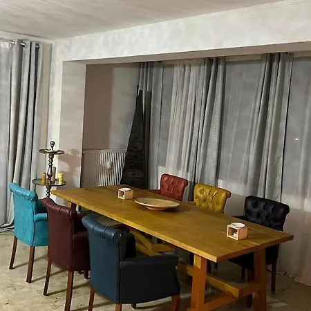 Ein Charmanter Zweifamilienhaus * Berlin